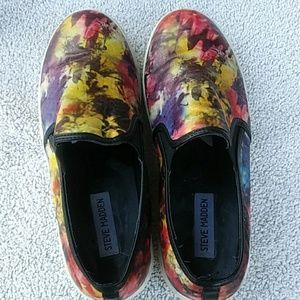 STEVE MADDEN WAY COOL WATERFALL SNEAKERS